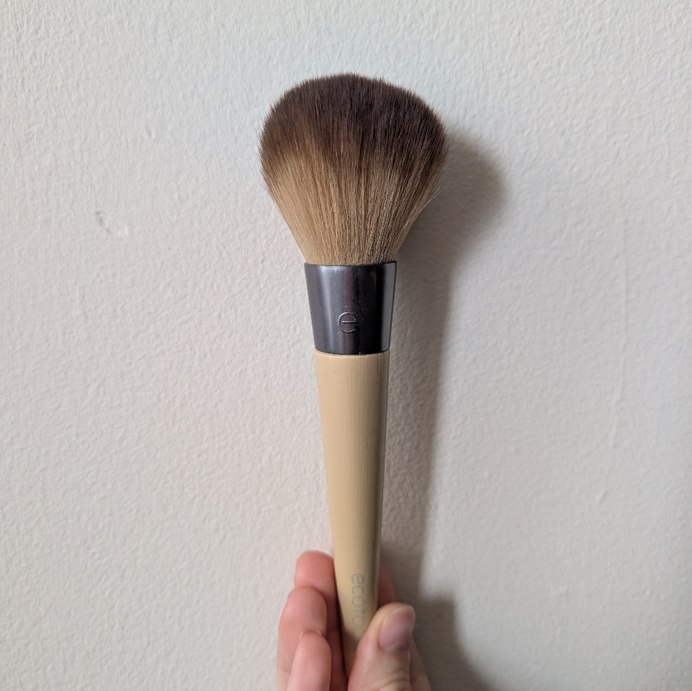 Ecotools Makeup Brush
